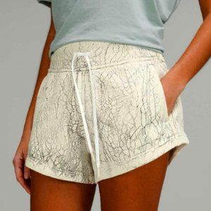 Lululemon Inner Glow High-Rise Short 3"